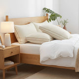 Engineered to deliver superior sleep comfort and an elevated loft, this comfortable pillow is thoughtfully designed to ensure optimal spinal alignment and offers plenty of neck support. It is an ideal pillow choice for side sleepers, effectively reducing pressure points to enhance comfort during sleep.